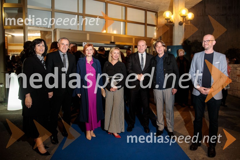  Viljanka Markočič;  Danilo Markočič, župan občine Izola; dr. Asta Vrečko, ministrica za kulturo;  Nataša Bučar, direktorica, Slovenski filmski center;   Đenio Zadković, župan, Občina Piran;   Bojan Labović, scenarist in režiser, direktor, Festival Slovenskega Filma;  Matej Knep, vodja Urada za družbene dejavnosti Občine Piran25. festival slovenskega filma, zaključek festivala v Portorožu