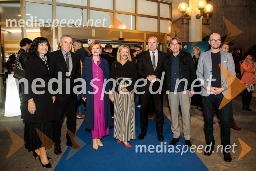  Viljanka Markočič;  Danilo Markočič, župan občine Izola; dr. Asta Vrečko, ministrica za kulturo;  Nataša Bučar, direktorica, Slovenski filmski center;   Đenio Zadković, župan, Občina Piran;   Bojan Labović, scenarist in režiser, direktor, Festival Slovenskega Filma;  Matej Knep, vodja Urada za družbene dejavnosti Občine Piran25. festival slovenskega filma, zaključek festivala v Portorožu