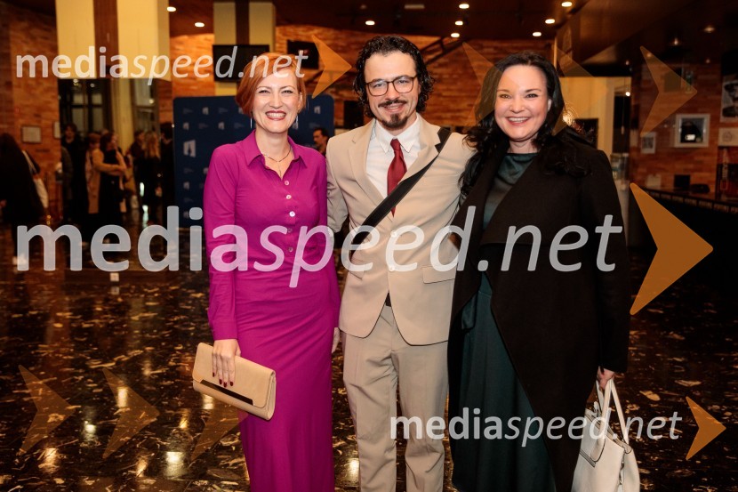  Asta Vrečko, kritičarka, recenzentka, kuratorka in pedagoginja;  Anže Šuštar, glasbenik;  Alenka Gotar, operna pevka25. festival slovenskega filma, zaključek festivala v Portorožu