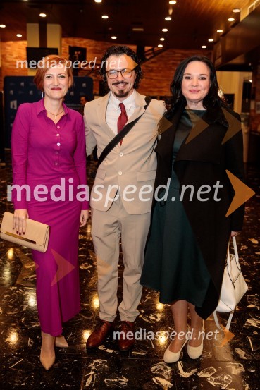 dr. Asta Vrečko, ministrica za kulturo;  Anže Šuštar, glasbenik;  Alenka Gotar, operna pevka25. festival slovenskega filma, zaključek festivala v Portorožu