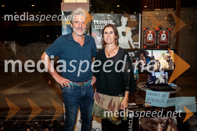  Tomo Križnar, svetovni popotnik;  Bojana Pivk Križnar, učiteljica in humanitarka25. festival slovenskega filma, zaključek festivala v Portorožu