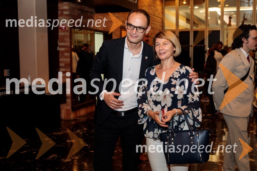  Anže Logar, poslanec SDS, predsednik Ljubljanskega odbora SDS, kandidat na predsedniških volitvah 2022;  Alenka Jeraj, podpredsednica SDS25. festival slovenskega filma, zaključek festivala v Portorožu