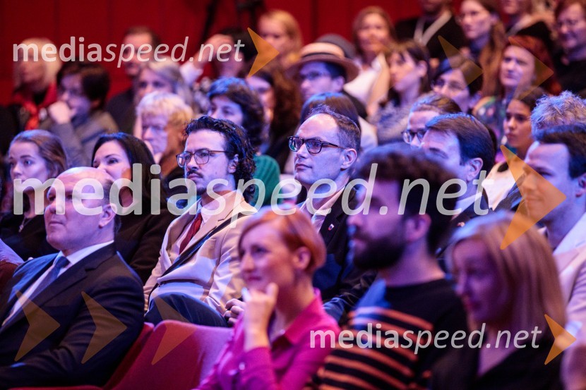  Anže Šuštar, glasbenik;  Anže Logar, poslanec SDS, predsednik Ljubljanskega odbora SDS, kandidat na predsedniških volitvah 202225. festival slovenskega filma, zaključek festivala v Portorožu