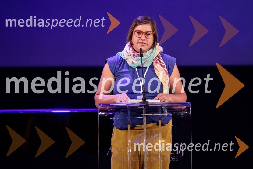 Ana Šturm, filmska kritičarka25. festival slovenskega filma, zaključek festivala v Portorožu