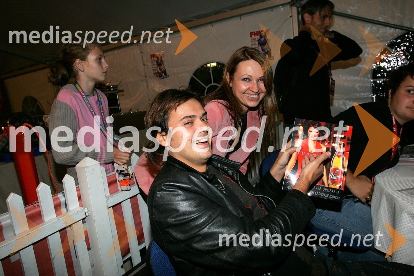 Anja Rupel, pevka in Andraž Hribar, pevecRadio center, koncert  2004