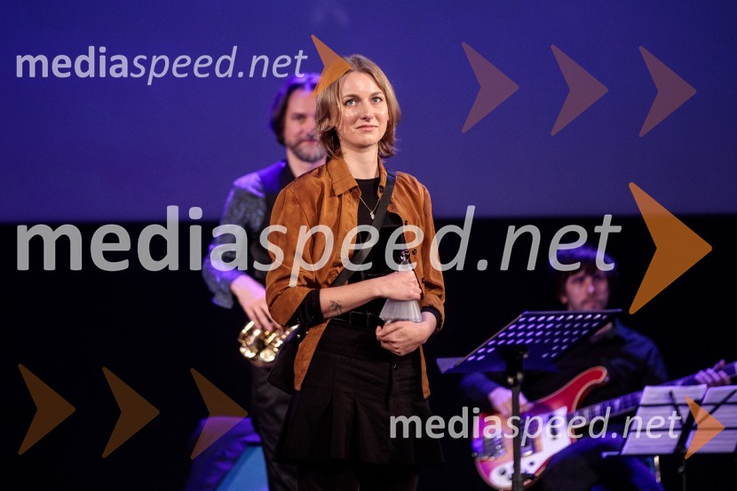  Sara Bezovšek, vizualna umetnica25. festival slovenskega filma, zaključek festivala v Portorožu