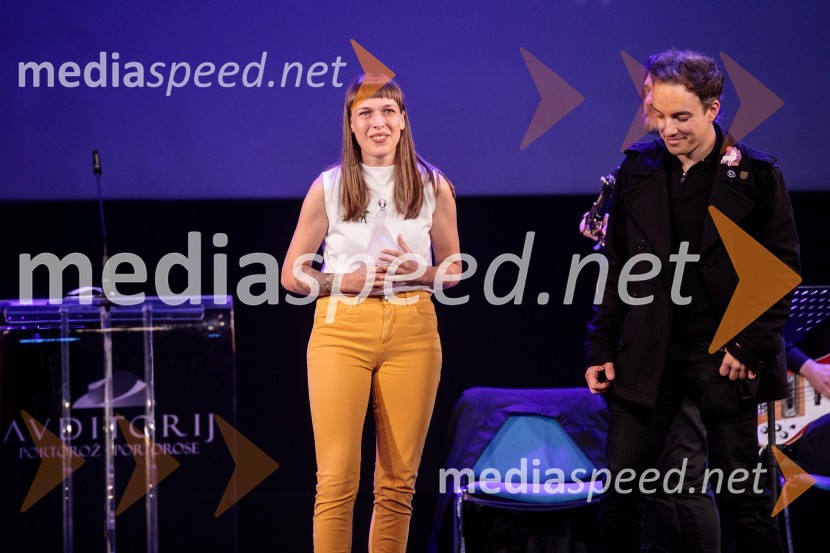  Lea Vučko, oblikovalka vizualnih komunikacij;  ... 25. festival slovenskega filma, zaključek festivala v Portorožu