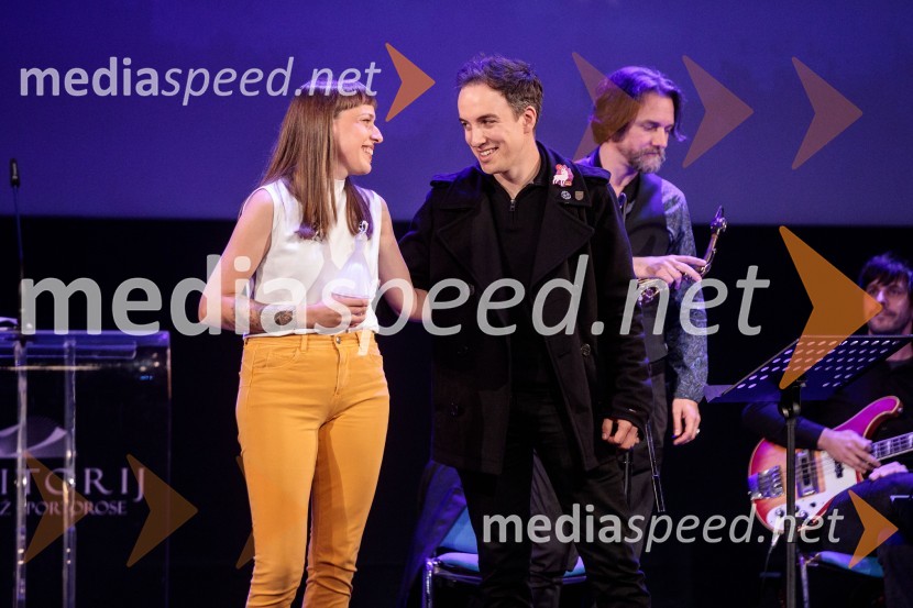  Lea Vučko, oblikovalka vizualnih komunikacij;  ... 25. festival slovenskega filma, zaključek festivala v Portorožu