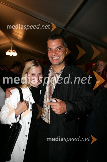 Saša Arsenovič, direktor podjetja S.Oliver SLO z ženo NinoRadio center, koncert  2004