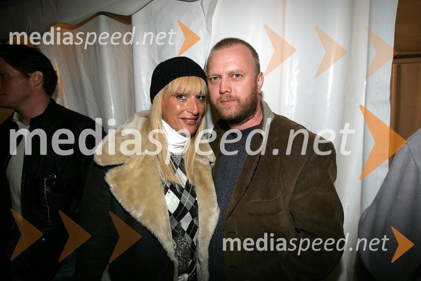 Ana Žvorc, koreografinja in predsednica HK Unija in Matjaž Javšnik, igralecRadio center, koncert  2004