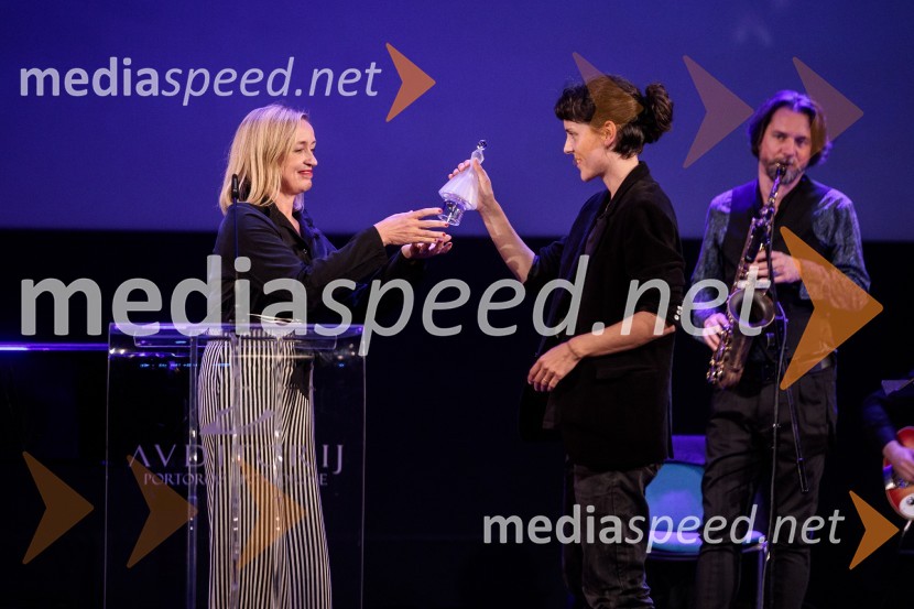  Nataša Bučar, direktorica, Slovenski filmski center;  Sara Kern, režiserka;  ... 25. festival slovenskega filma, zaključek festivala v Portorožu
