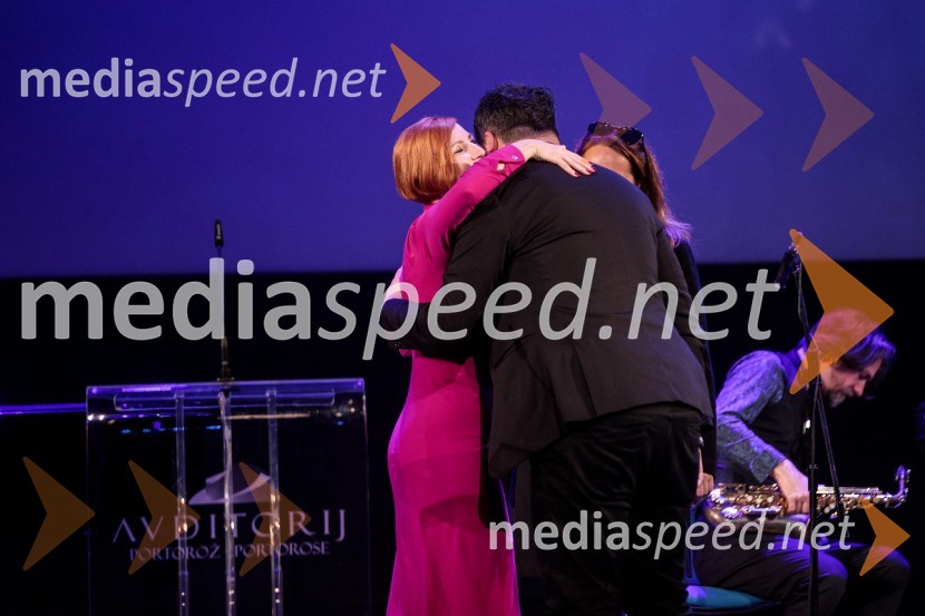 dr. Asta Vrečko, ministrica za kulturo;  Matevž Luzar, režiser25. festival slovenskega filma, zaključek festivala v Portorožu