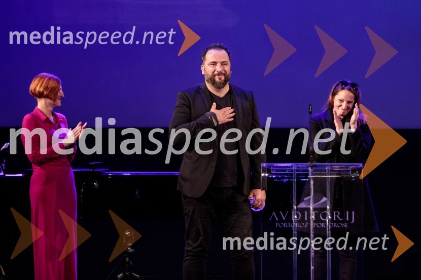 dr. Asta Vrečko, ministrica za kulturo;  Matevž Luzar, režiser;  ... 25. festival slovenskega filma, zaključek festivala v Portorožu