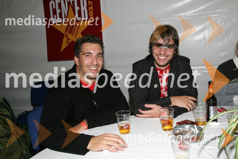 Boštjan Dermol in Teodor Amanovič Toš, skupina NudeRadio center, koncert  2004