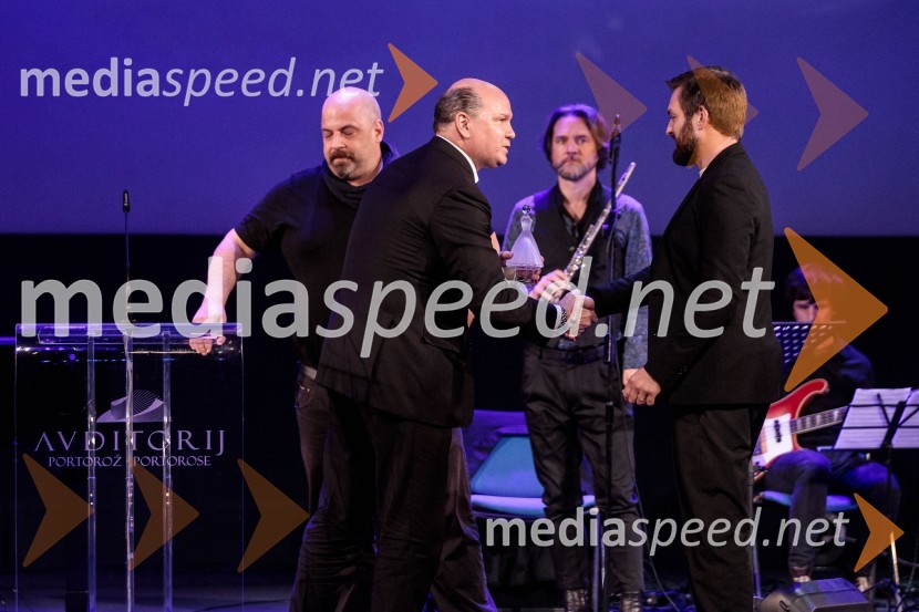   Đenio Zadković, župan, Občina Piran;  Dominik Mencej, režiser25. festival slovenskega filma, zaključek festivala v Portorožu