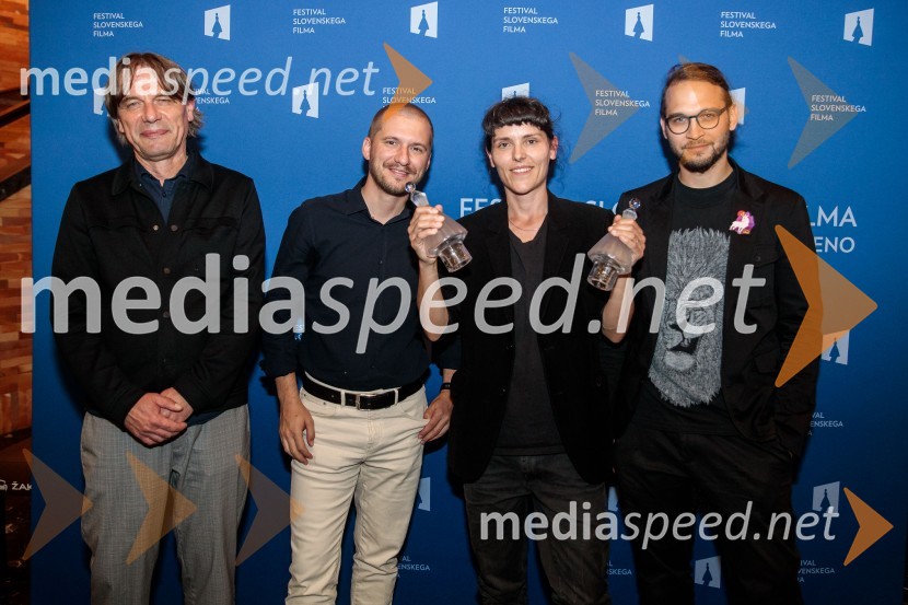   Bojan Labović, scenarist in režiser, direktor, Festival Slovenskega Filma;  Rok Biček, režiser;  Sara Kern, režiserka;  ... 25. festival slovenskega filma, zaključek festivala v Portorožu