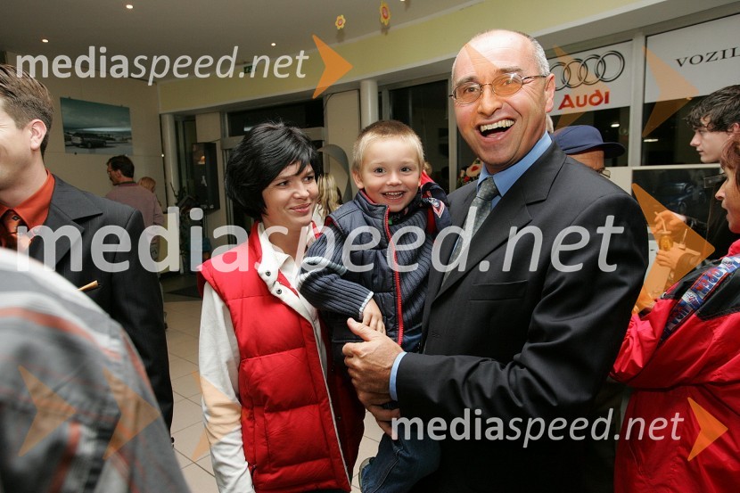 Andrej Hajdinjak, direktor Porsche Maribor in ...
 
Škoda Octavia,  predstavitev v Mariboru