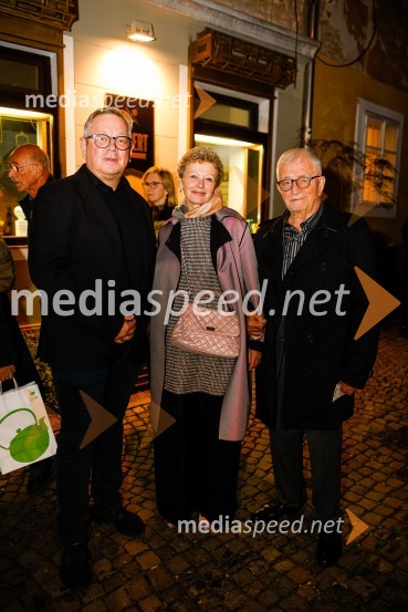  Robert Waltl, direktor, Mini teater;  Rija Čič; dr. Peter  Čeferin, pravnik, pisateljAmsterdam, premiera v Mini teatru