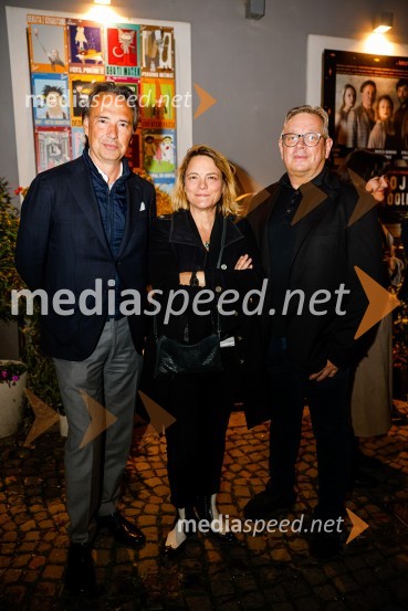  Tomislav  Čizmić, predsednik uprave, Mercator d.d.;  ... ;  Robert Waltl, direktor, Mini teaterAmsterdam, premiera v Mini teatru