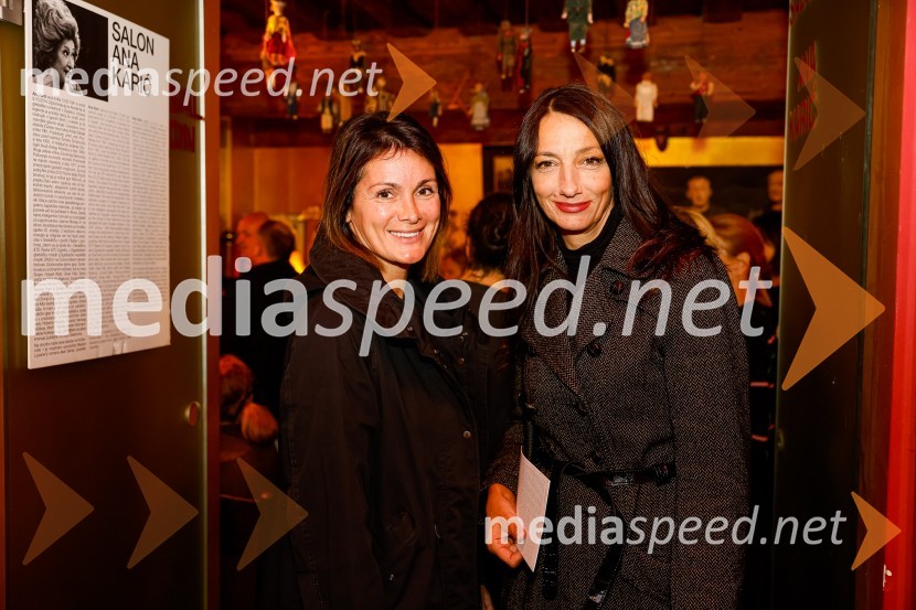  ... ;  Vesna Milek, novinarka in publicistkaAmsterdam, premiera v Mini teatru