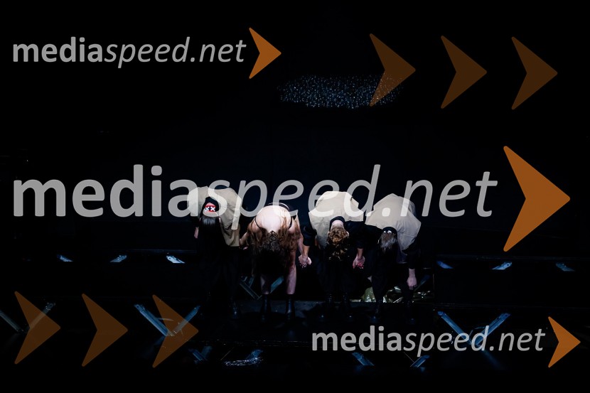  Luka Bokšan, igralec;  Nika Korenjak, igralka;  Borut Doljšak, igralec;  Timotej Novaković, igralecAmsterdam, premiera v Mini teatru