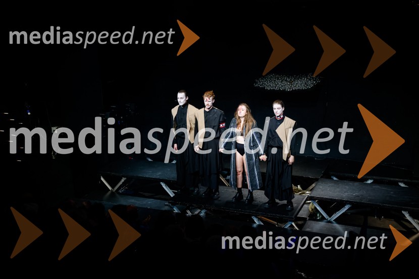  Luka Bokšan, igralec;  Borut Doljšak, igralec;  Nika Korenjak, igralka;  Timotej Novaković, igralecAmsterdam, premiera v Mini teatru