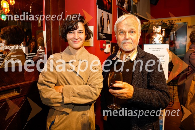  Doroteja Nadrah, igralka;  Niko Goršič, igralec, publicist, režiserAmsterdam, premiera v Mini teatru
