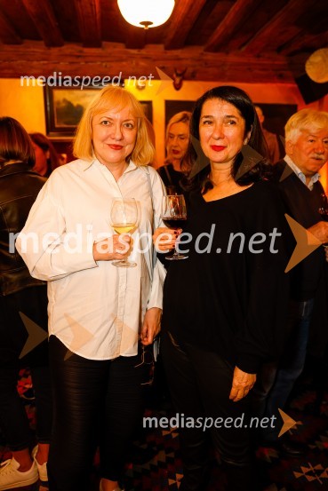 dr. Renata Salecl, filozofinja;  Zdenka Badovinac, direktorica Moderne galerije in Muzeja za sodobno umetnost MetelkovaAmsterdam, premiera v Mini teatru