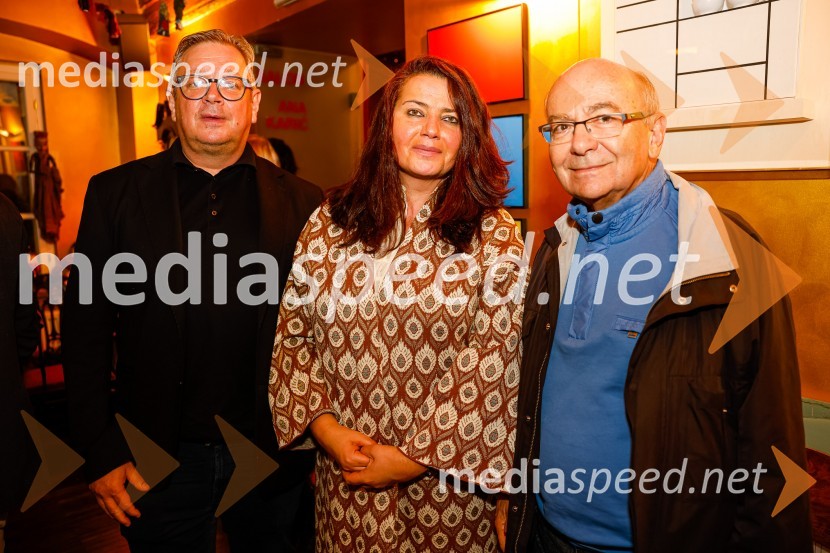  Robert Waltl, direktor, Mini teater; mag. Mateja Demšič, vodja oddelka za kulturo, Mestna občina Ljubljana;  Mitja Rotovnik, nekdanji direktor Cankarjevega domaAmsterdam, premiera v Mini teatru