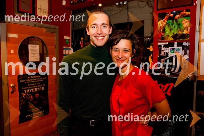  Luka Bokšan, igralec;  Doroteja Nadrah, igralkaAmsterdam, premiera v Mini teatru