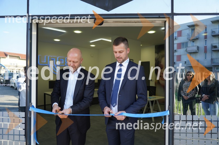  Andreas Lehmann, direktor Lunos GmbH Berlin;  Domen Gjuras, vodja PE Maribor, LunosLunos, otvoritev novega salona v Zagrebu