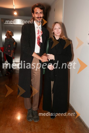 Žene v testu, premiera