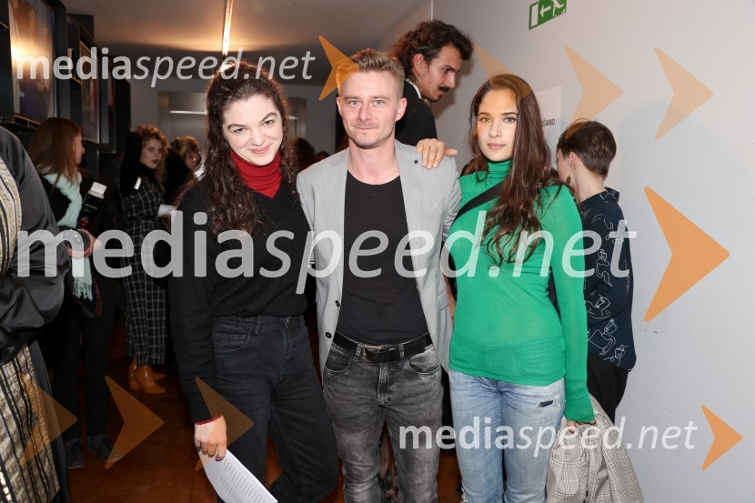  Diana  Kolenc, igralka;  Jure Rajšp, igralec;  Saša Pavlin Stošić, igralkaŽene v testu, premiera