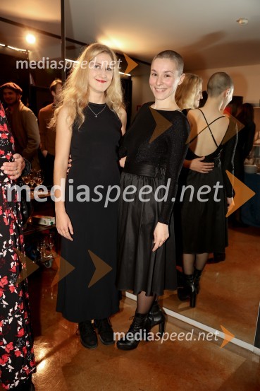  Ivana Percan Kodarin, igralka;  Nataša Keser, igralkaŽene v testu, premiera