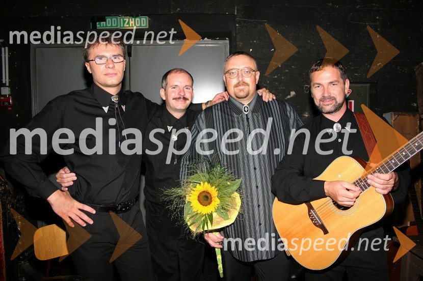 Festival narečne popevke 2004