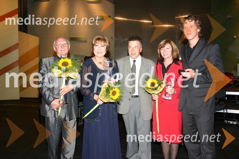 ..., ..., Zdravko Geržina, lastnik licence za Miss Slovenije, Metka Ravnjak Jauk in ...Festival narečne popevke 2004