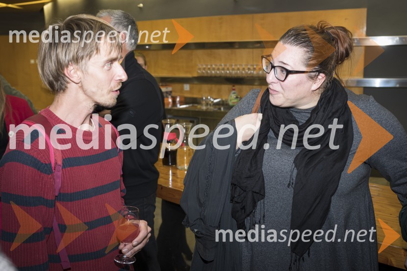  ... ;  Ana Facchini, igralkaNeustrašne, premiera v SNG Nova Gorica