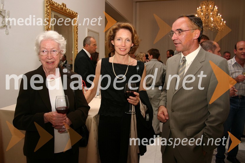 Festival narečne popevke 2004