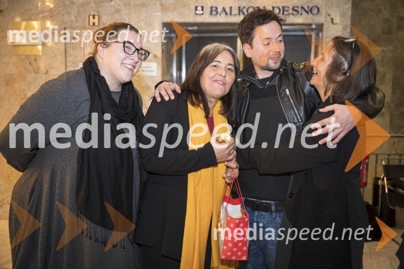  Ana Facchini, igralka;  Marjuta  Slamič, igralka;  Andrej Zalesjak, igralec;  ... Neustrašne, premiera v SNG Nova Gorica