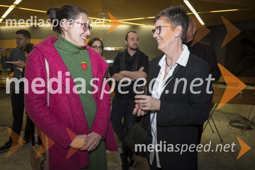  ... ;  Mirjam Drnovšček, direktorica, SNG Nova GoricaNeustrašne, premiera v SNG Nova Gorica