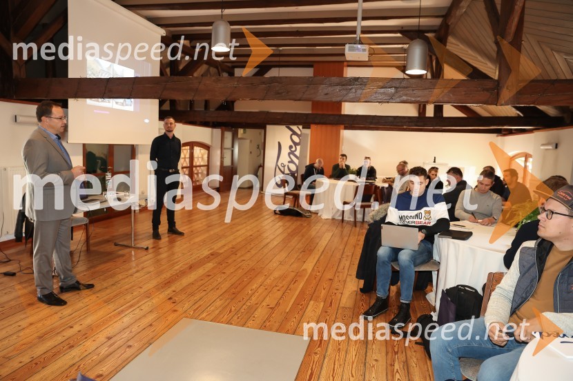  Tomaž Oblak, vodja prodaje, Summit motors Ljubljana;  ... Novi Ford Tourneo Connect, predstavitev