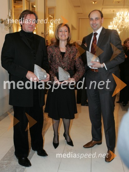 Vladimir Rukavina Gogo, direktor Narodnega doma Maribor in direktor festivala Lent - nagrajenega kot Naj pozitivni dogodek, Manja Skernišak, članica nadzornega sveta Zavarovalnice Maribor in članica uprave Nove KBM - Naj podjetje po izboru Mariborčanov in Matjaž Kovačič, predsednik uprave Nove KBM - Naj direktor po izboru MariborčanovRazglasitev Naj Mariborčanov 2005