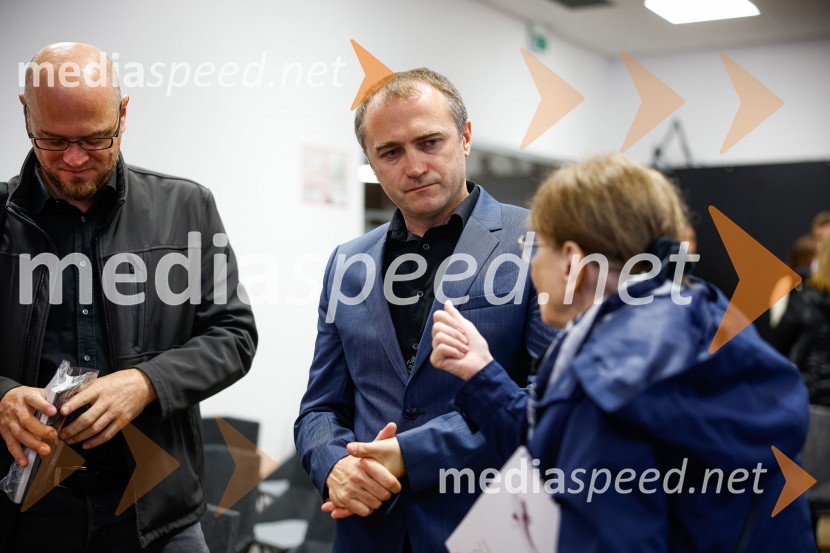  ... ;  Klemen Malovrh, direktor, Zavod za turizem KranjSOS Proteus - odprtje informacijskega centra za varstvo človeške ribice, Kranj