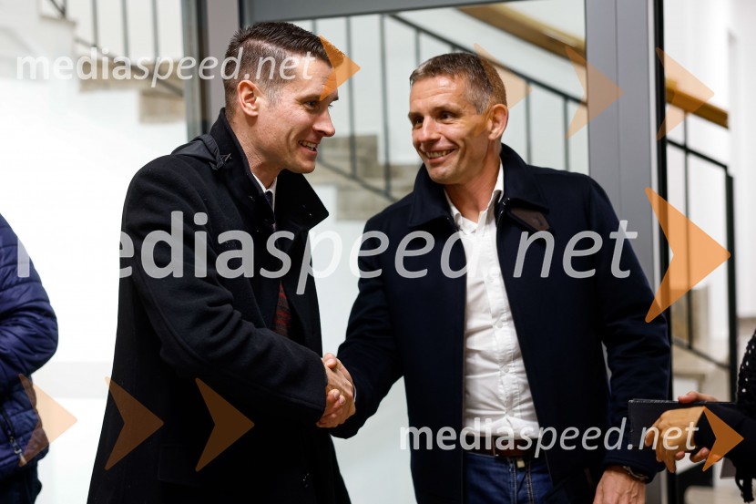  Janez Černe, podžupan Mestne občine Kranj;  ... SOS Proteus - odprtje informacijskega centra za varstvo človeške ribice, Kranj