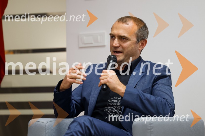  Klemen Malovrh, direktor, Zavod za turizem KranjSOS Proteus - odprtje informacijskega centra za varstvo človeške ribice, Kranj