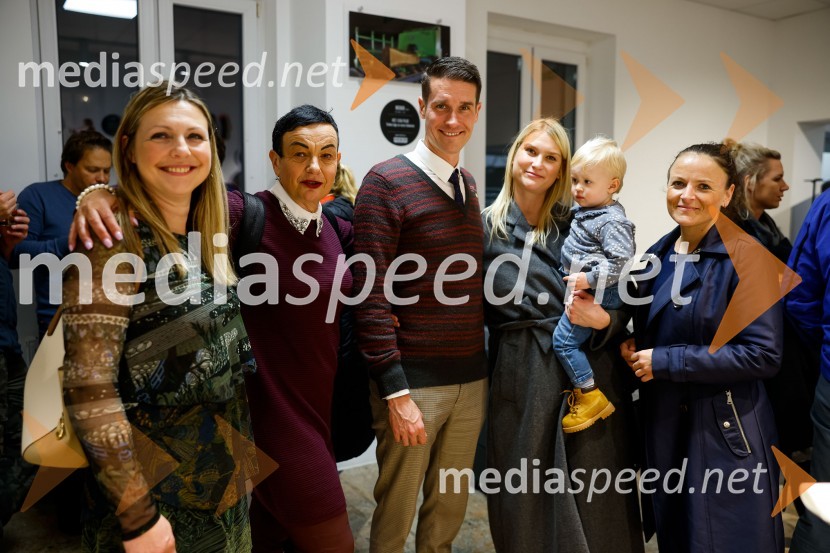  ... ;  Lili Gojo, tajništvo župana, MOK;  Janez Černe, podžupan Mestne občine Kranj;  Ana Černe;  Zarja Černe;  ... SOS Proteus - odprtje informacijskega centra za varstvo človeške ribice, Kranj