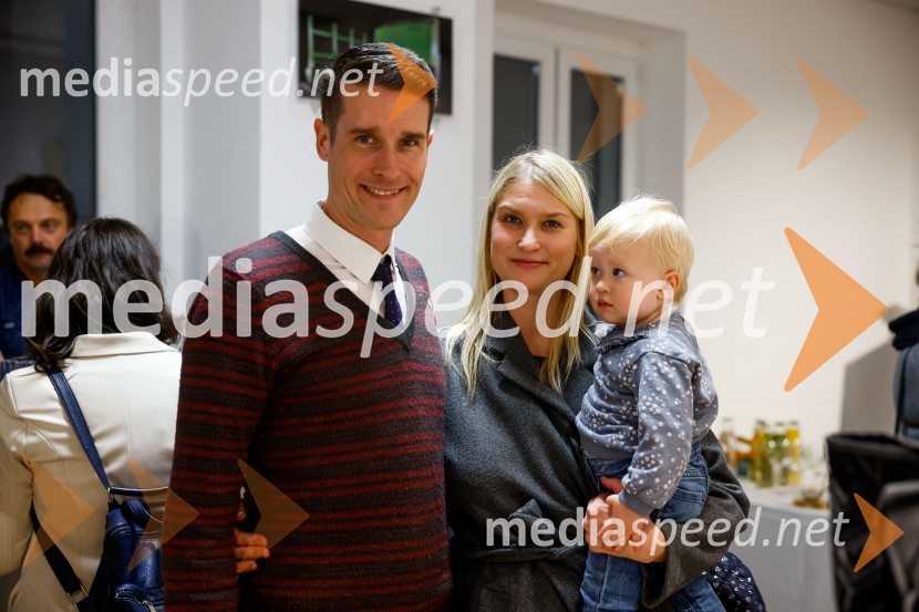  Janez Černe, podžupan Mestne občine Kranj;  Ana Černe;  Zarja ČerneSOS Proteus - odprtje informacijskega centra za varstvo človeške ribice, Kranj