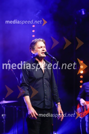  Marko Vuksanović, pevec, skupina AvtomobiliAvtomobili, koncert ob 40-letnici