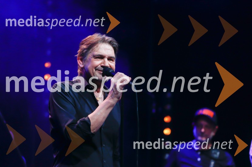  Marko Vuksanović, pevec, skupina AvtomobiliAvtomobili, koncert ob 40-letnici