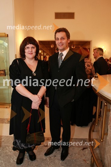 Uršula Cetinski, direktorica Slovenskega mladinskega gledališča, in Danilo Rošker, direktor SNG MariborZlatorog, premiera opere